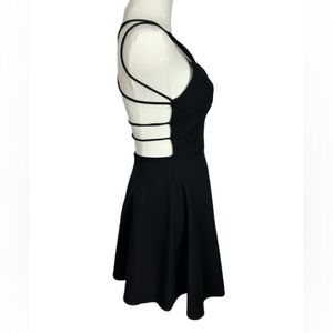 Lulu's Black Deep V-Neck Open Back Mini Dress Size S